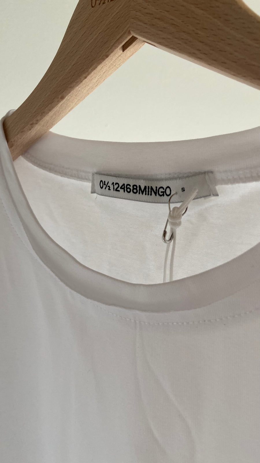 Mingo Basic Adult Longsleeve T-shirt White (Japan Limited)